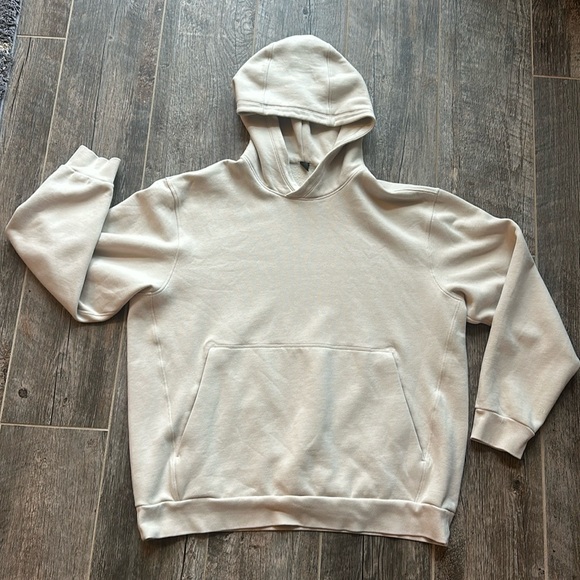 lululemon athletica Other - Men’s Lululemon Sweatshirt Size XL
